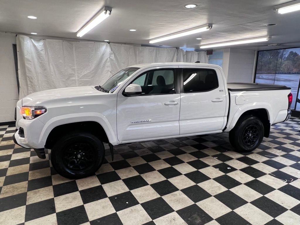 Used 2020 Toyota Tacoma SR5 image 9