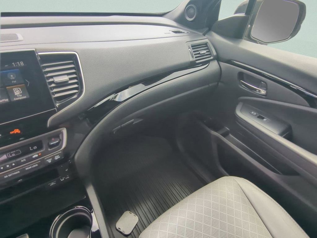 Used 2020 Honda Passport Touring image 14