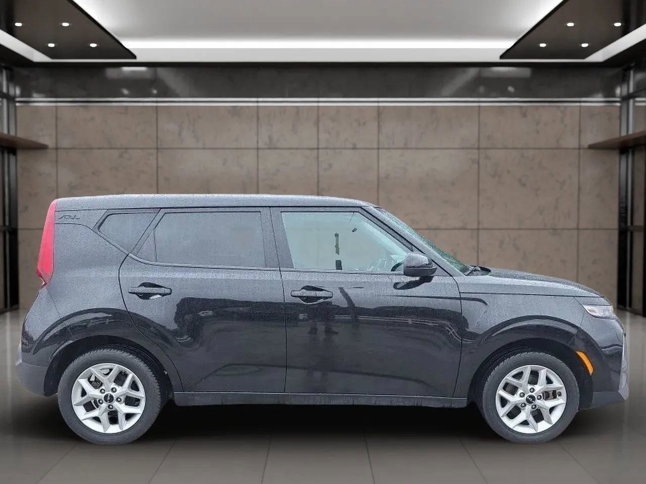 Used 2022 Kia Soul S image 9