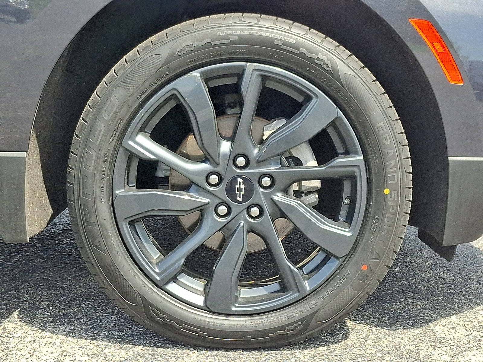 Used 2022 Chevrolet Equinox RS w/ LPO, Floor Liner Package AWD/4WD image 8