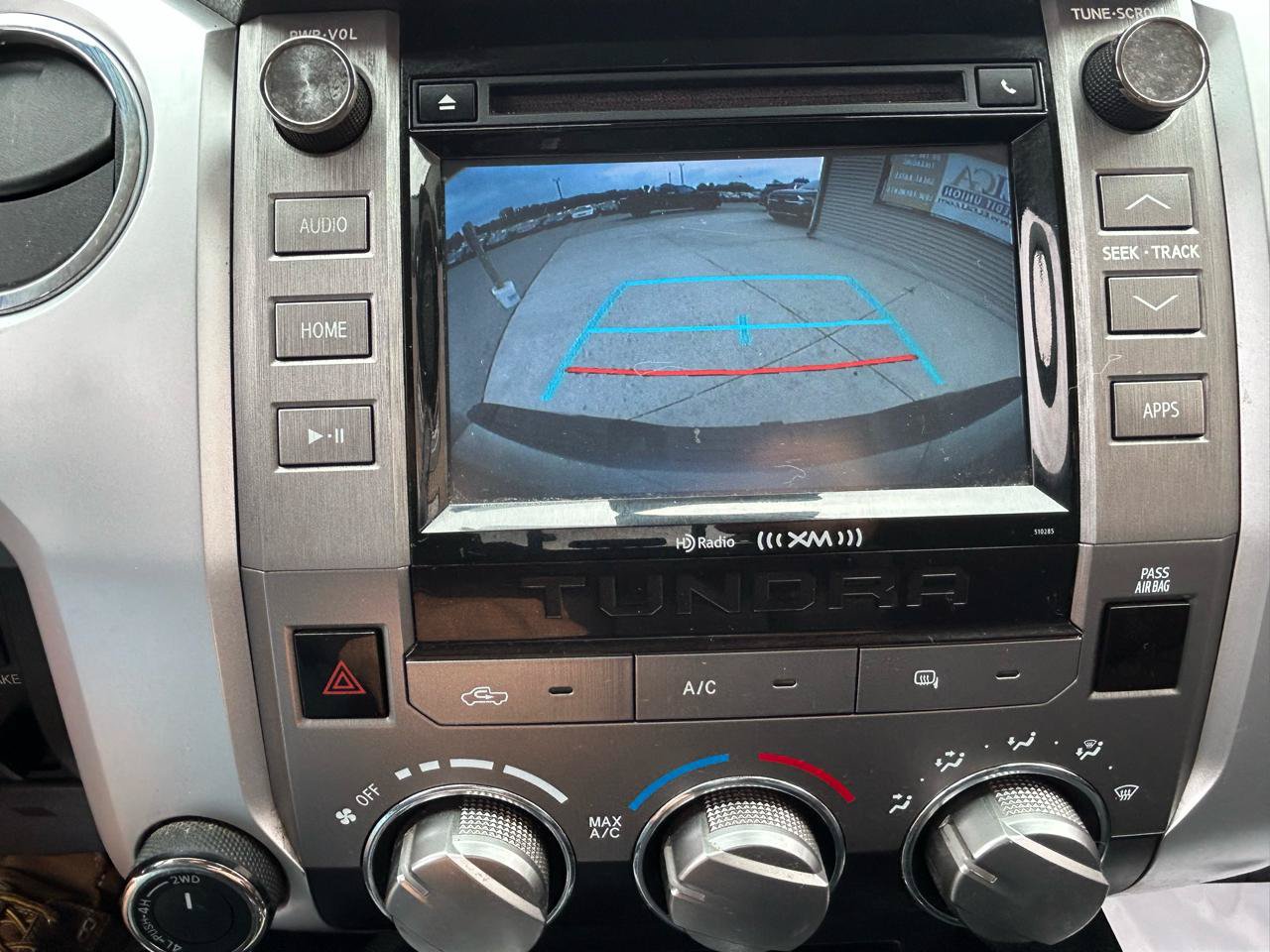 Used 2018 Toyota Tundra SR5 AWD/4WD image 22
