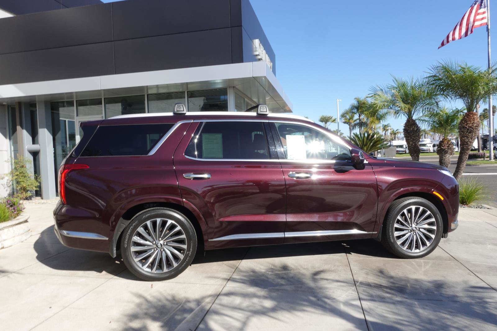 Used 2024 Hyundai Palisade Calligraphy image 10