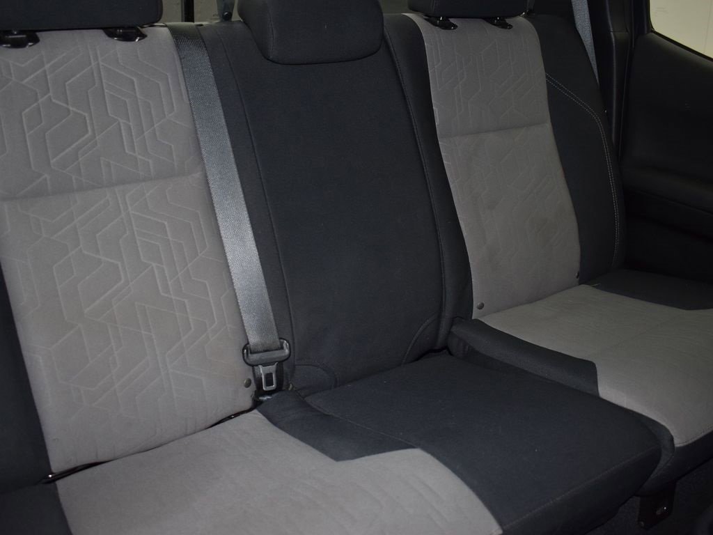 Used 2020 Toyota Tacoma TRD Off-Road image 24