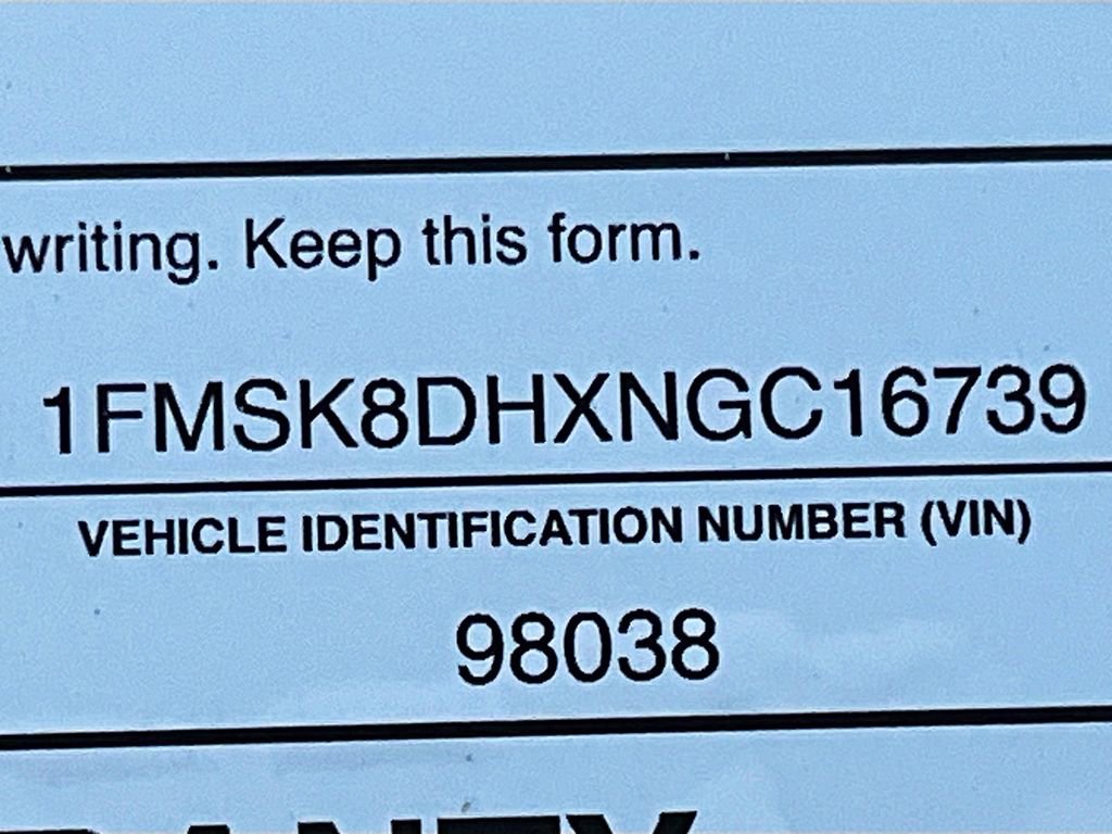 Used 2022 Ford Explorer XLT image 33