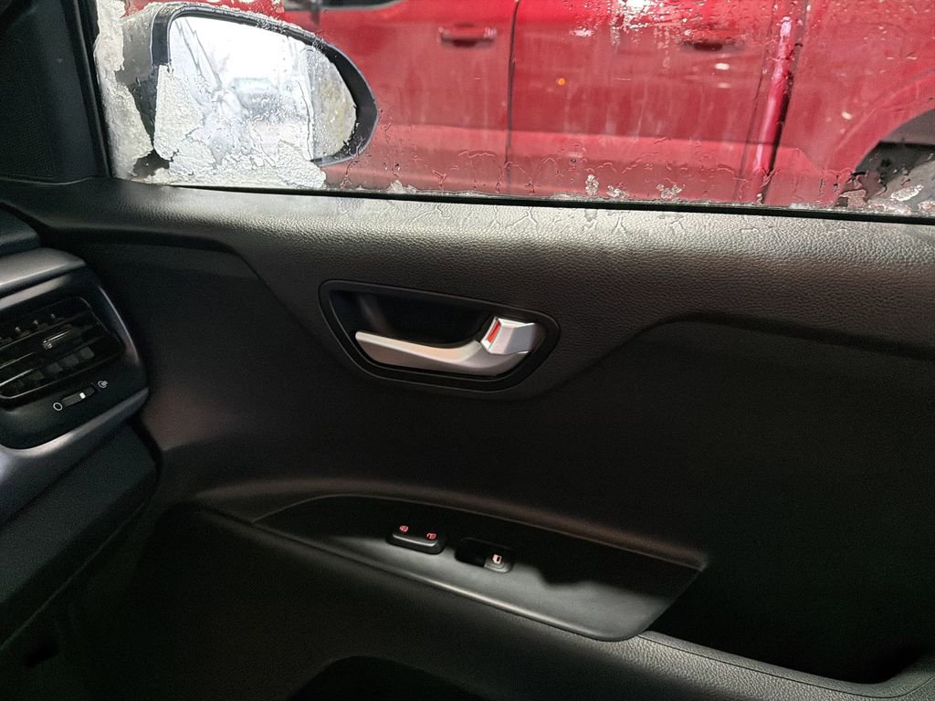 Used 2021 Kia Rio S image 23