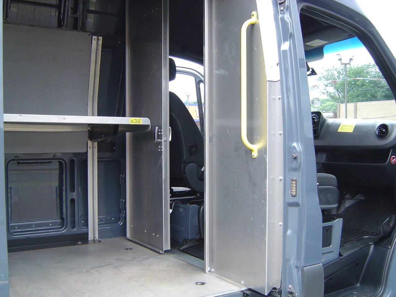 Used 2019 Mercedes-Benz Sprinter 144 image 9