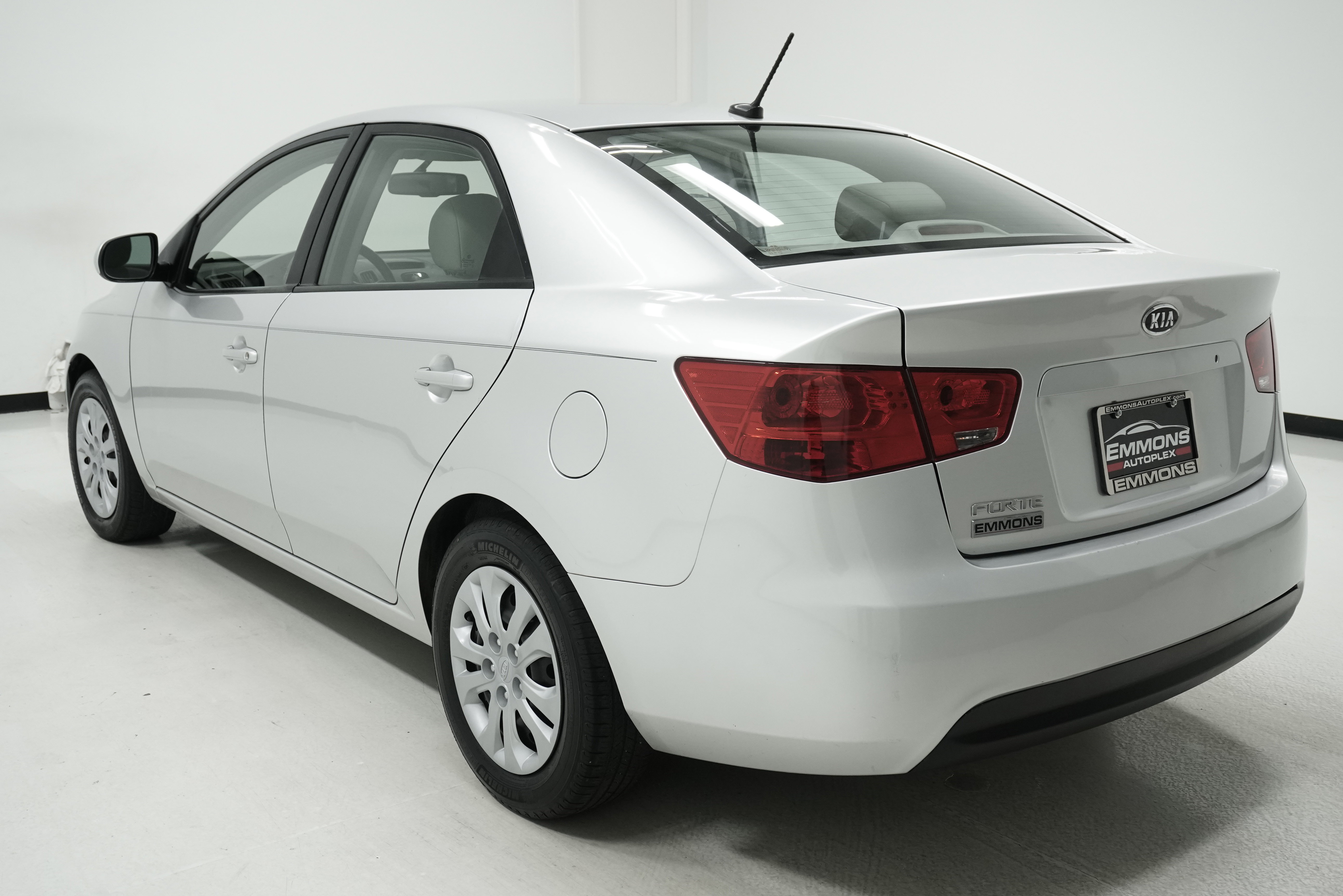 Used 2012 Kia Forte LX image 6