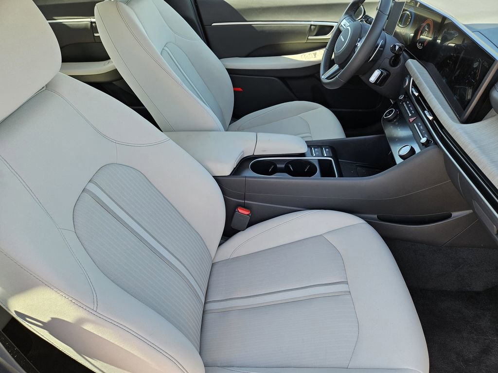 Used 2025 Hyundai Sonata SEL image 11