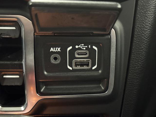 Used 2021 Jeep Gladiator Overland image 23