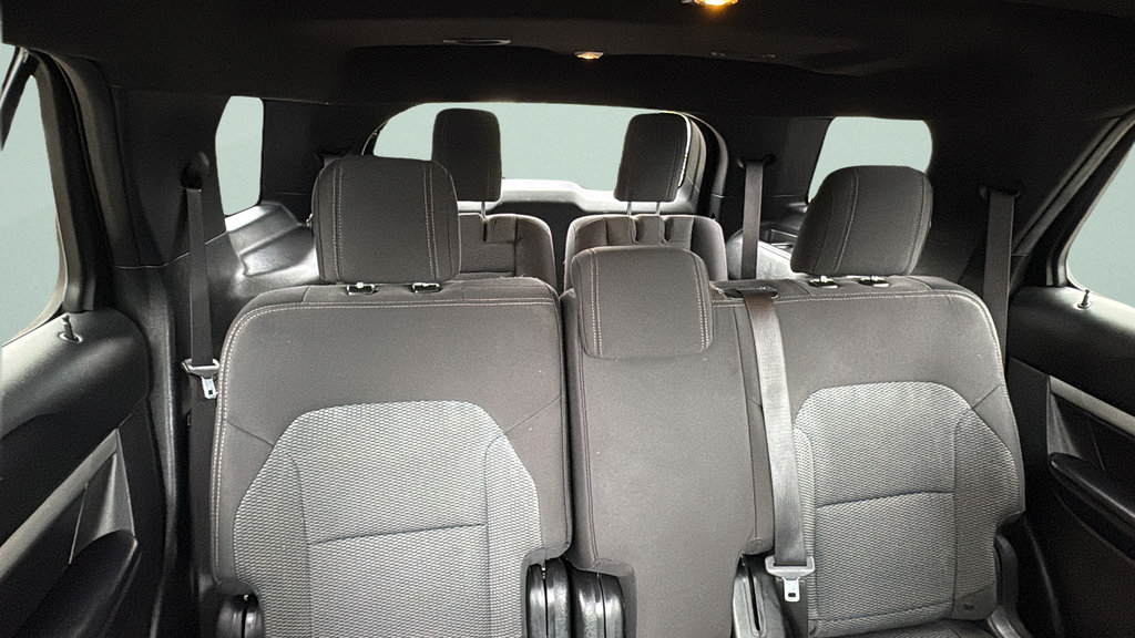 Used 2017 Ford Explorer XLT AWD/4WD image 19