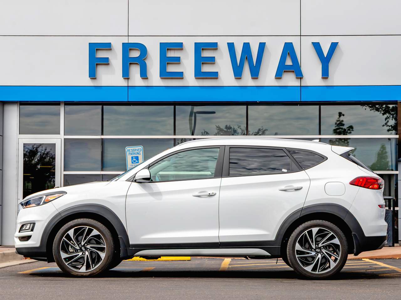 Used 2020 Hyundai Tucson Sport AWD/4WD image 2