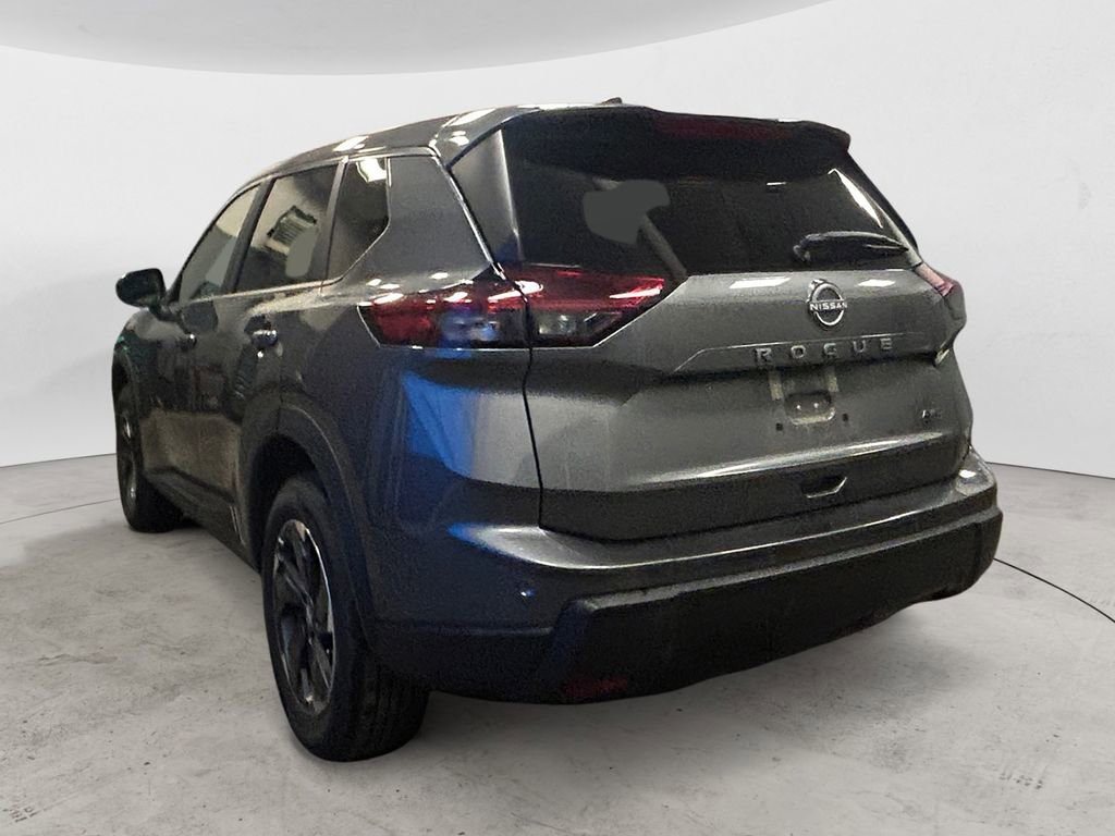 Used 2026 Nissan Rogue SV image 3
