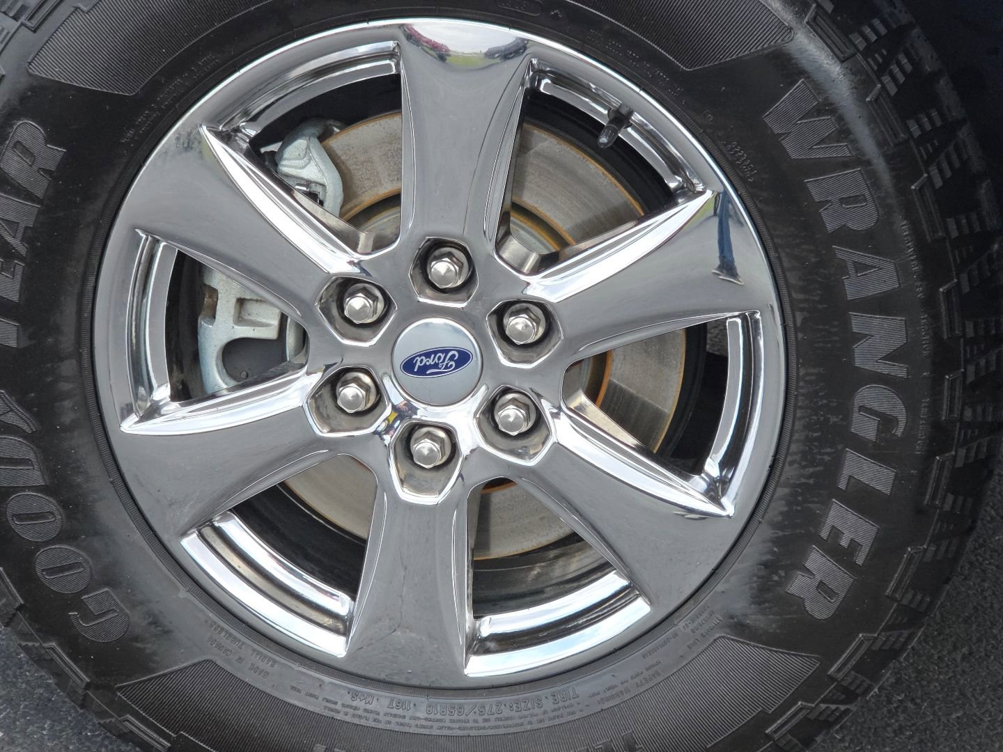 Used 2019 Ford F150 Lariat w/ Equipment Group 502A Luxury image 12