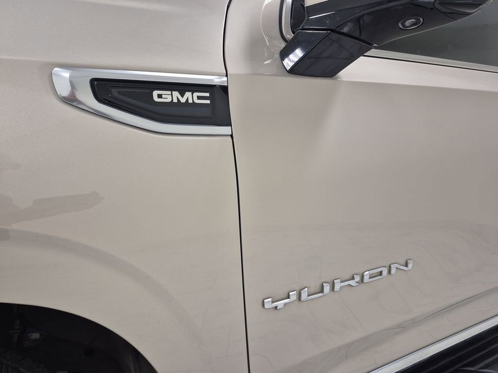 Used 2021 GMC Yukon SLT w/ SLT Premium Package image 33