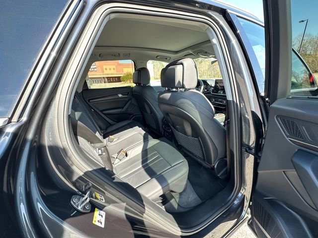 Used 2023 Audi Q5 2.0T Premium Plus w/ Premium Plus Package image 17