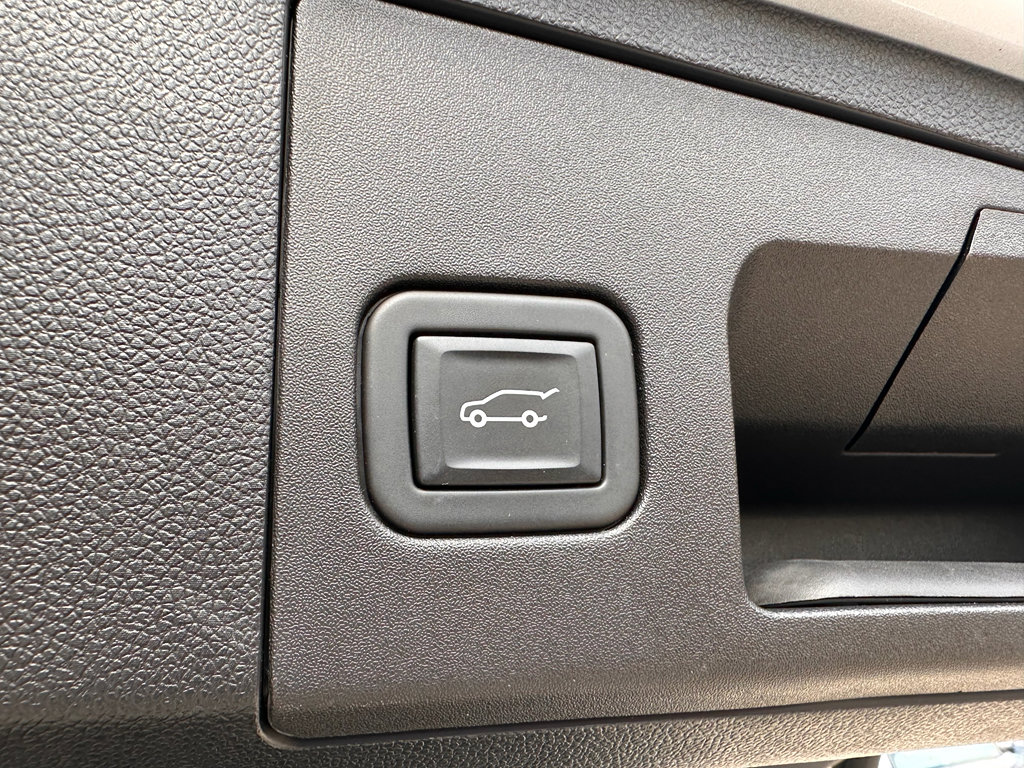 Used 2024 Cadillac XT4 Sport image 31