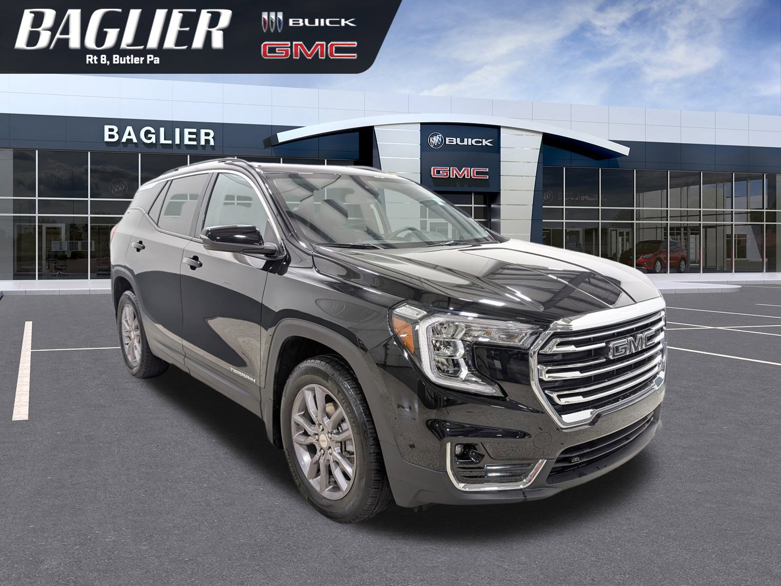 Used 2023 GMC Terrain SLT w/ Infotainment Package II image 1