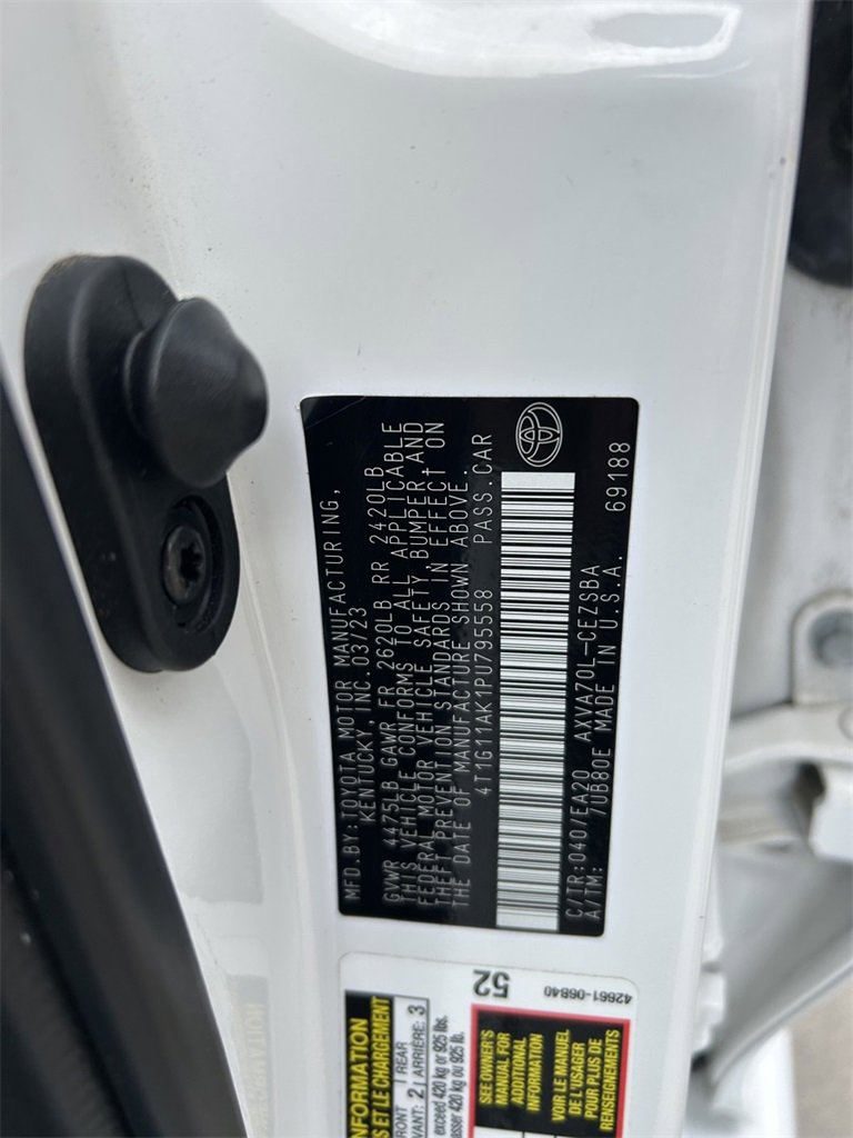 Used 2023 Toyota Camry SE image 10