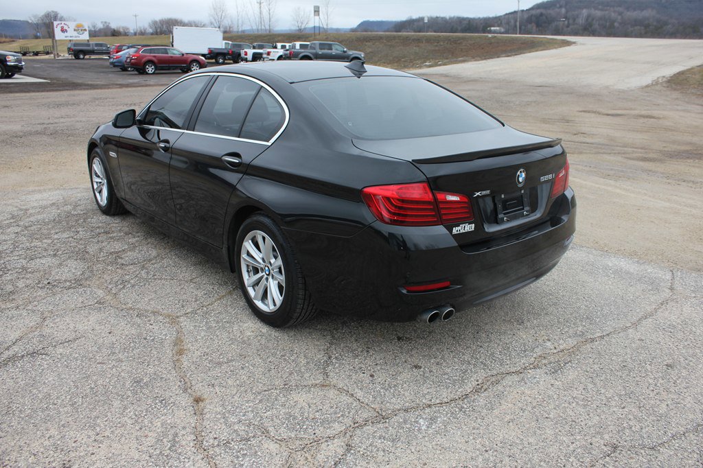Used 2016 BMW 528i xDrive Sedan image 8