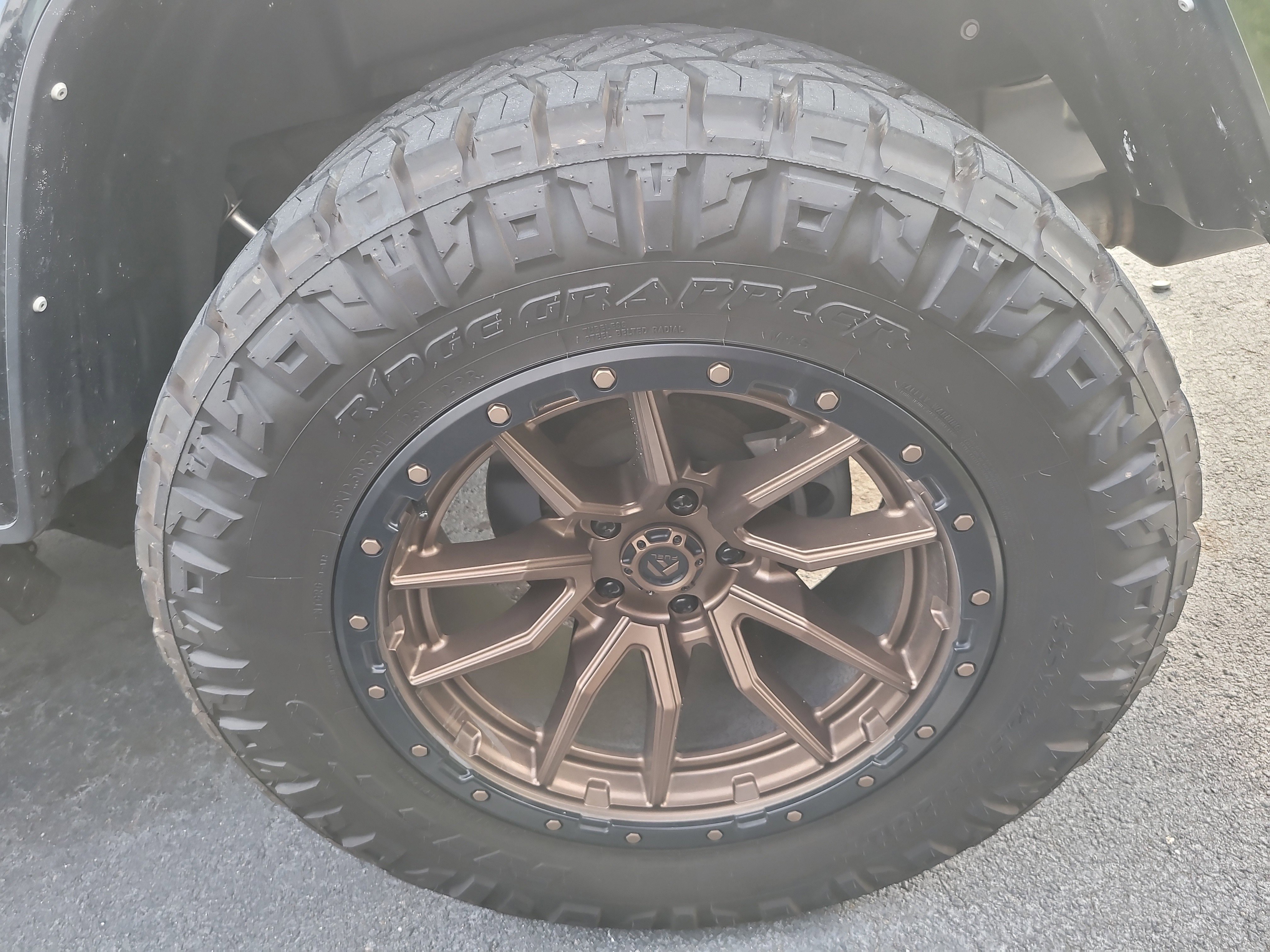 Used 2021 Jeep Gladiator Overland AWD/4WD image 7