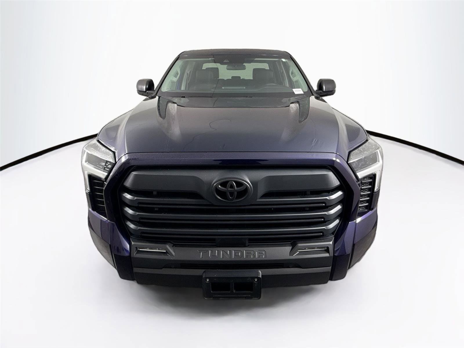 Used 2022 Toyota Tundra SR5 w/ SR5 Convenience Package image 7