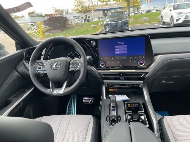 New 2026 Lexus TX 500h AWD image 19
