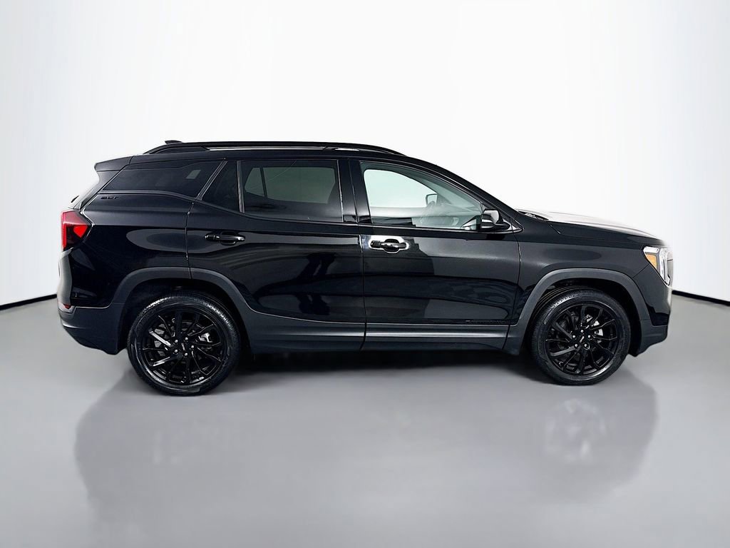 Used 2023 GMC Terrain SLT w/ Elevation Edition image 36
