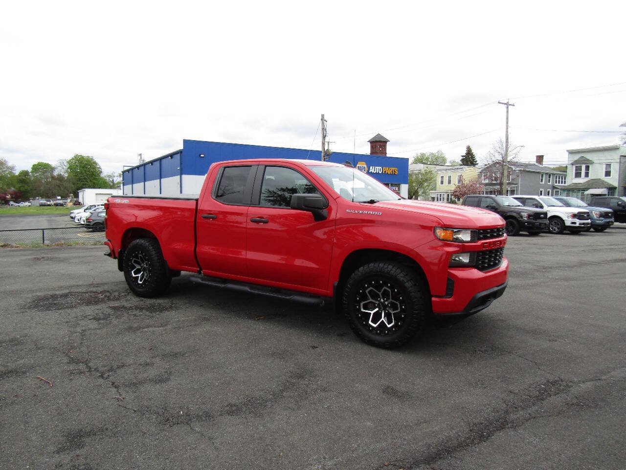 Used 2019 Chevrolet Silverado 1500 Custom w/ Custom Value Package AWD/4WD image 46