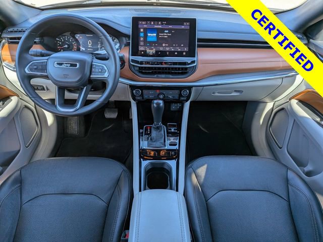 Used 2023 Jeep Compass Limited image 14