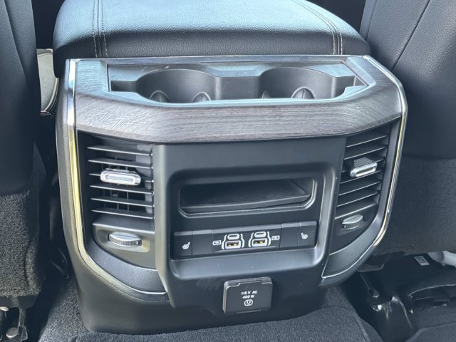 Used 2025 RAM 2500 Laramie AWD/4WD image 29