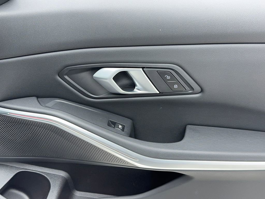 Used 2025 BMW 330i Sedan image 51