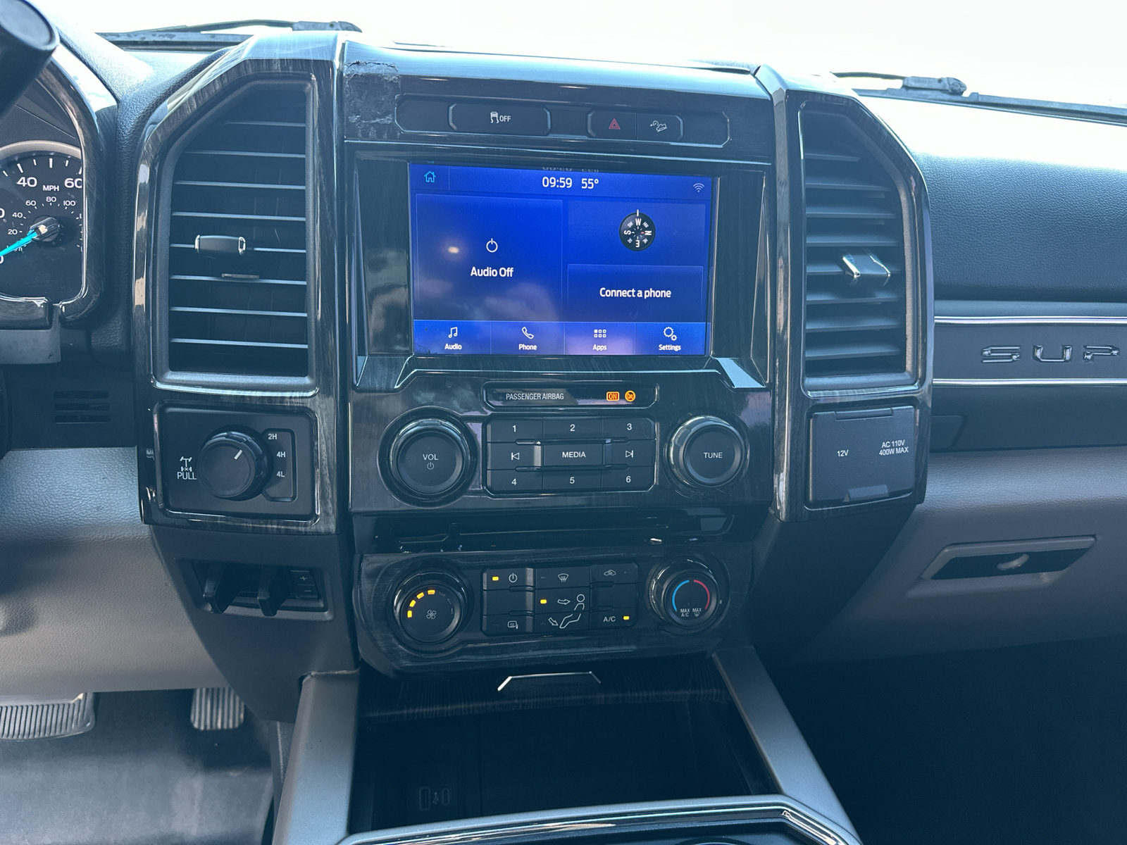 Used 2020 Ford F250 XL w/ STX Appearance Package AWD/4WD image 4
