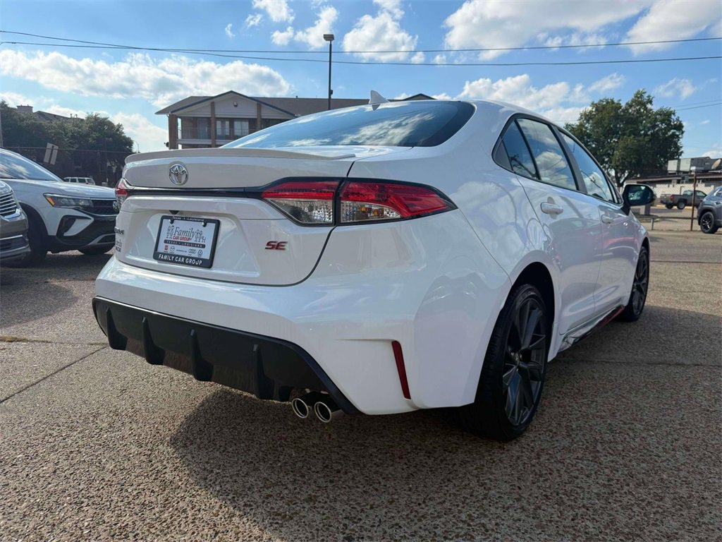 Used 2025 Toyota Corolla SE image 6