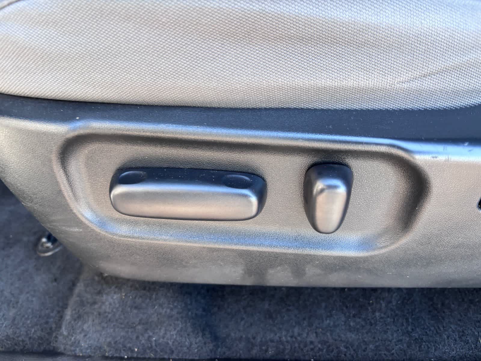 Used 2021 Toyota Tacoma SR5 RWD image 18