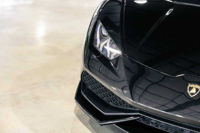 Used 2015 Lamborghini Huracan LP 610-4 image 28