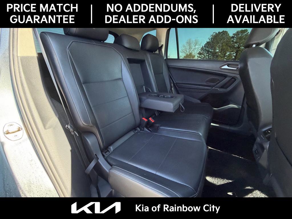 Used 2020 Volkswagen Tiguan SE image 19