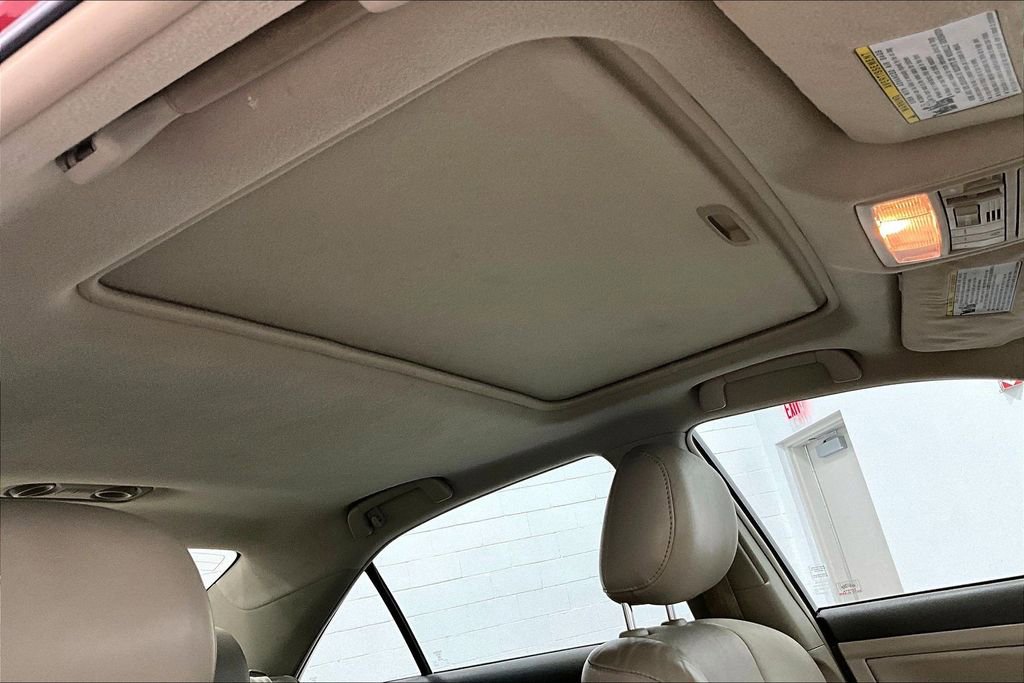 Used 2011 Toyota Camry XLE w/ XLE Extra-Value Pkg #2 image 20