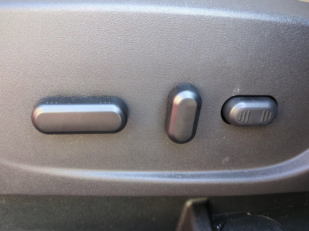 Used 2019 Ford Escape SEL image 20