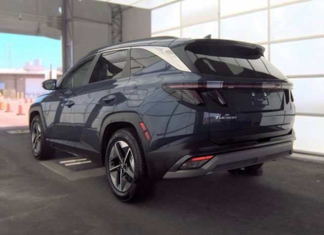 Certified 2025 Hyundai Tucson SEL FWD image 5