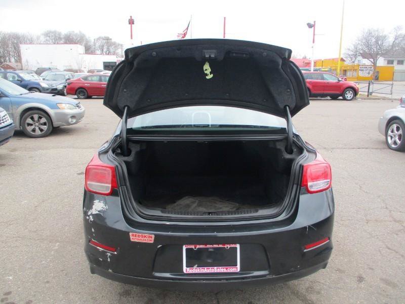 Used 2015 Chevrolet Malibu LT w/ Power Convenience Package FWD image 6