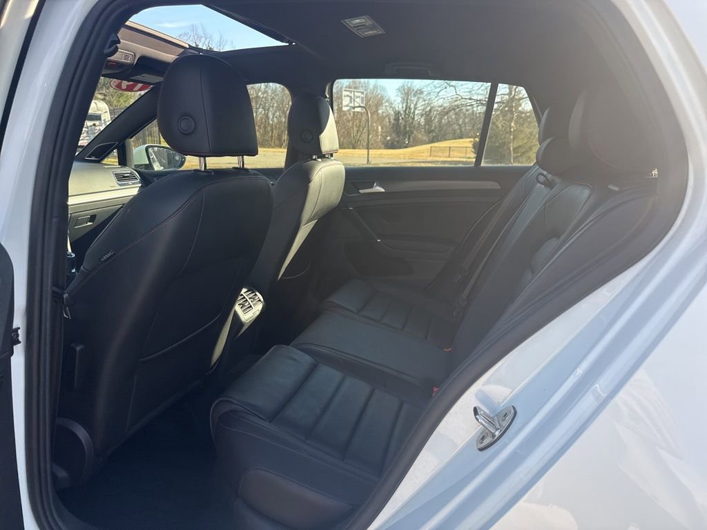 Used 2019 Volkswagen GTI SE image 24