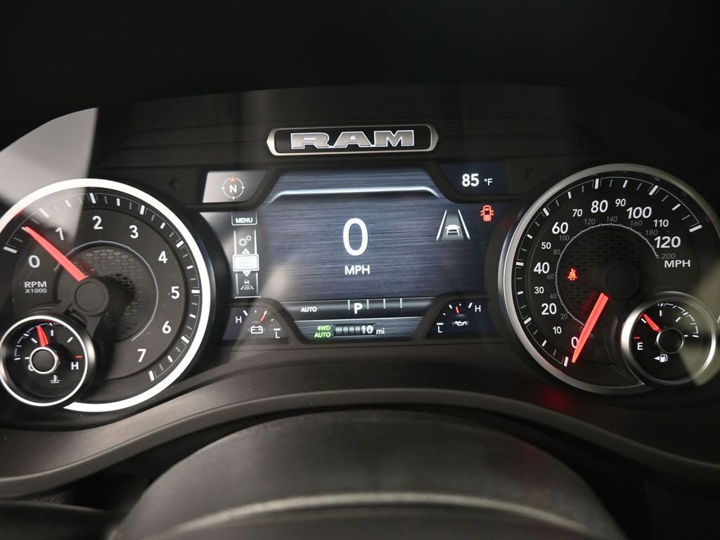 New 2026 RAM 1500 4x4 Crew Cab image 39