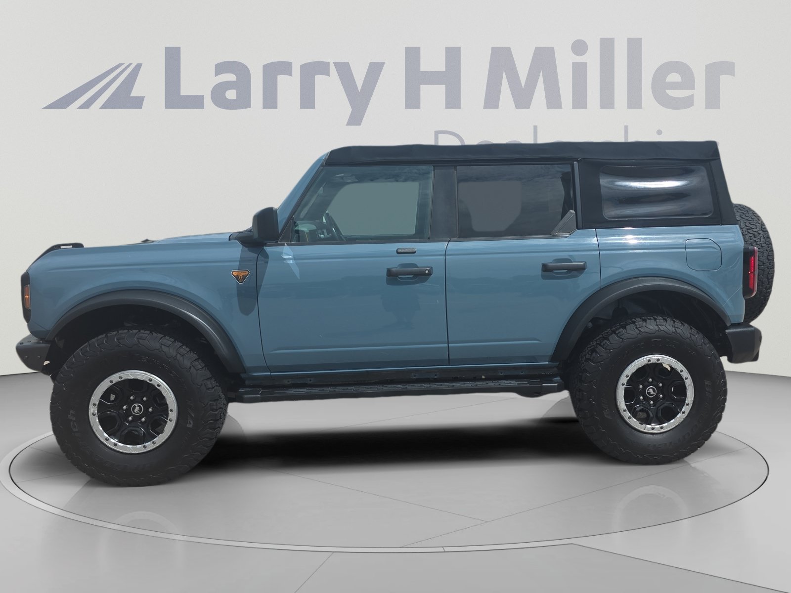 Used 2021 Ford Bronco Badlands w/ Sasquatch Package AWD/4WD image 2