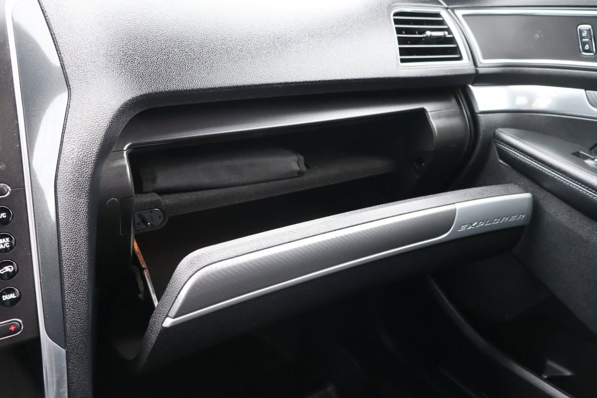 Used 2016 Ford Explorer Sport w/ Equipment Group 401A image 40