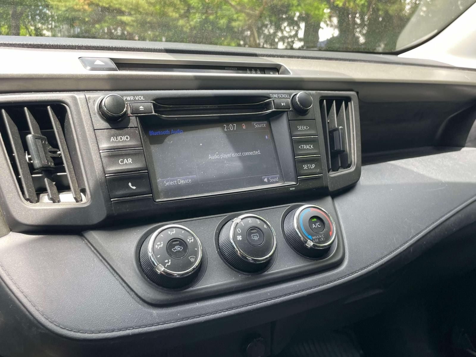 Used 2018 Toyota RAV4 LE w/ All Weather Liner Package AWD/4WD image 26
