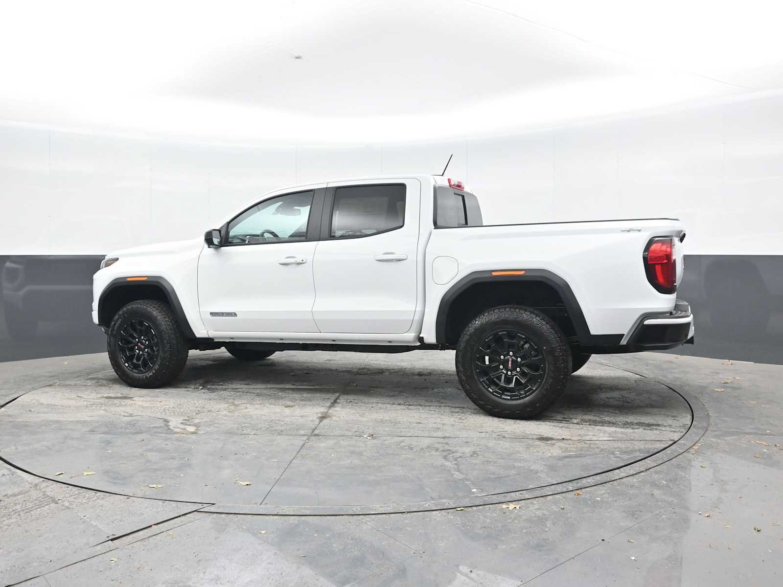 New 2026 GMC Canyon Elevation w/ Convenience Package AWD/4WD image 2