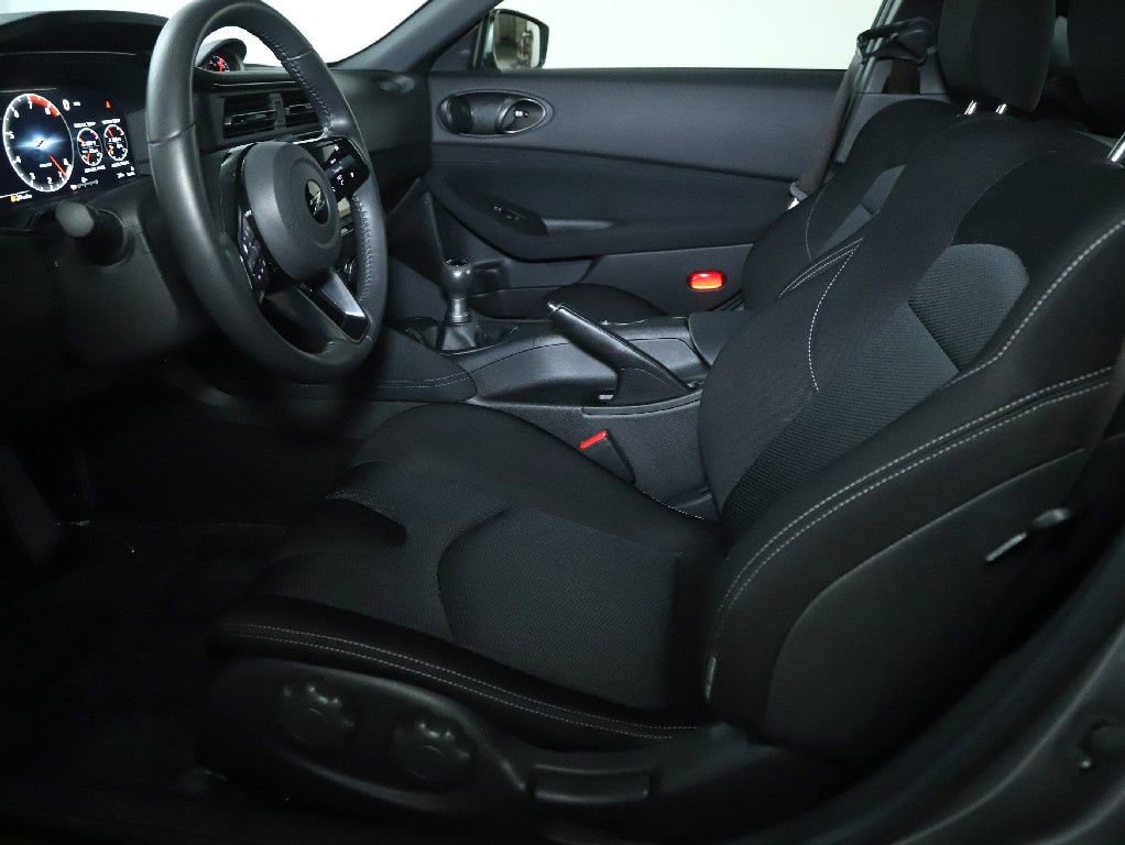 Used 2024 Nissan Z Sport w/ Floor Mat Package image 15