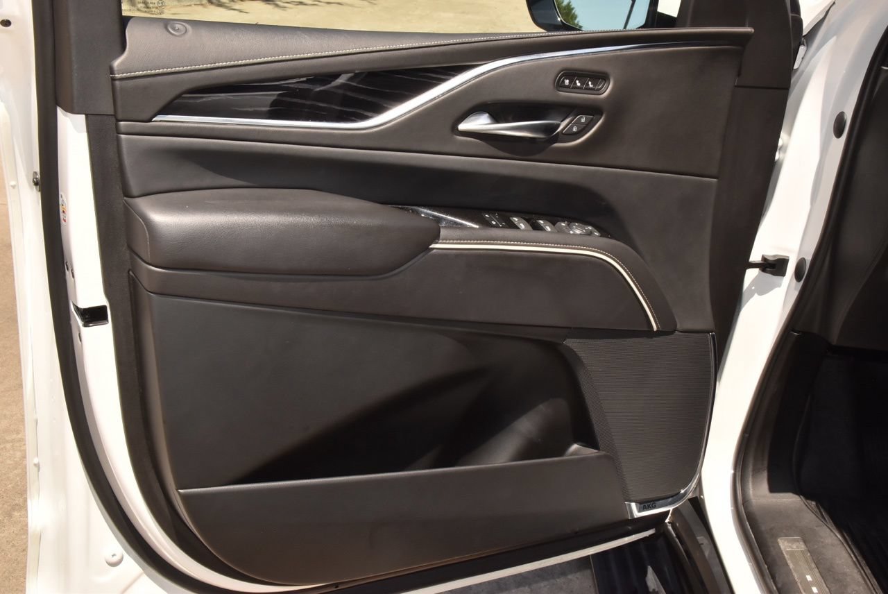 Used 2022 Cadillac Escalade Sport w/ Touring Package AWD/4WD image 38
