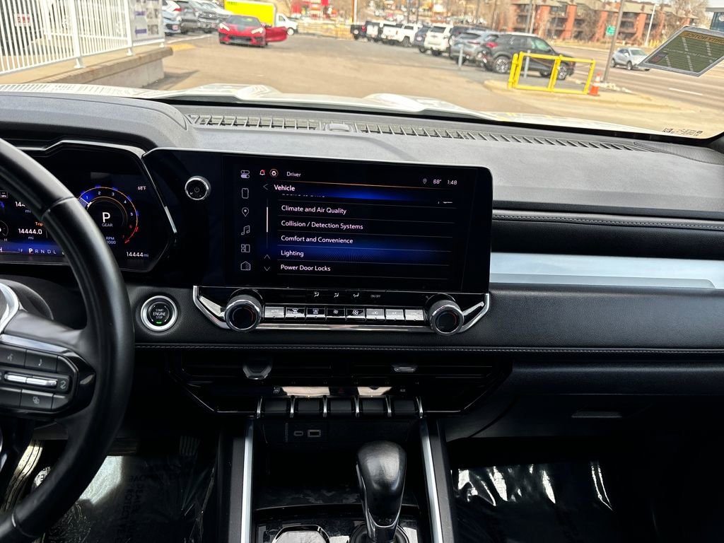 Used 2024 Chevrolet Colorado LT w/ LT Convenience Package image 16