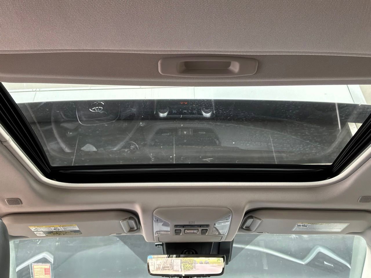 Used 2023 Toyota RAV4 XLE Premium AWD/4WD image 19